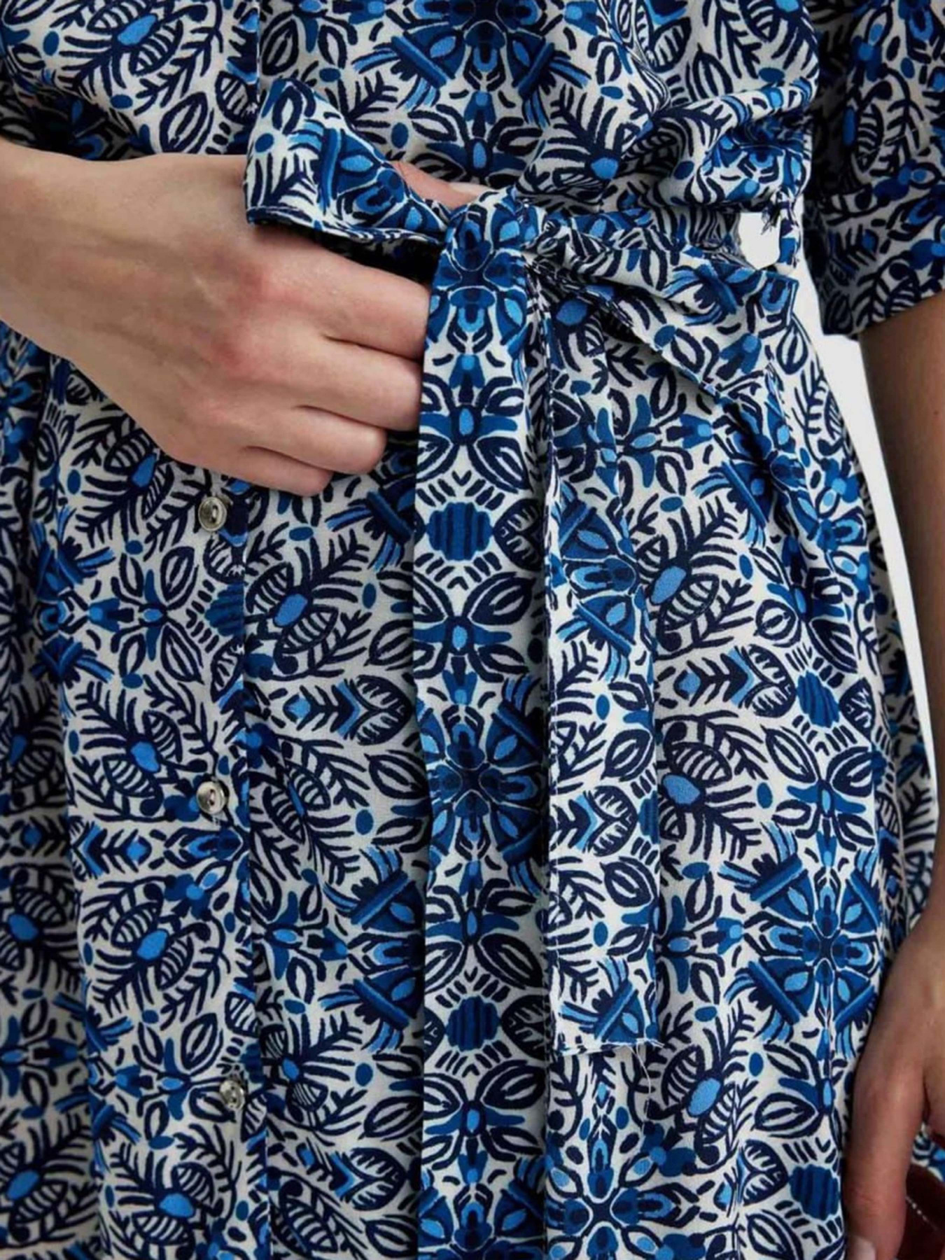 Платье макси DeFacto модель Z7211AZ-BE209 Фото