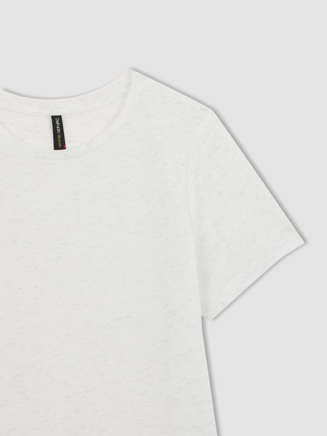 Футболка DeFacto модель Z7931AZ-ER105 Фото