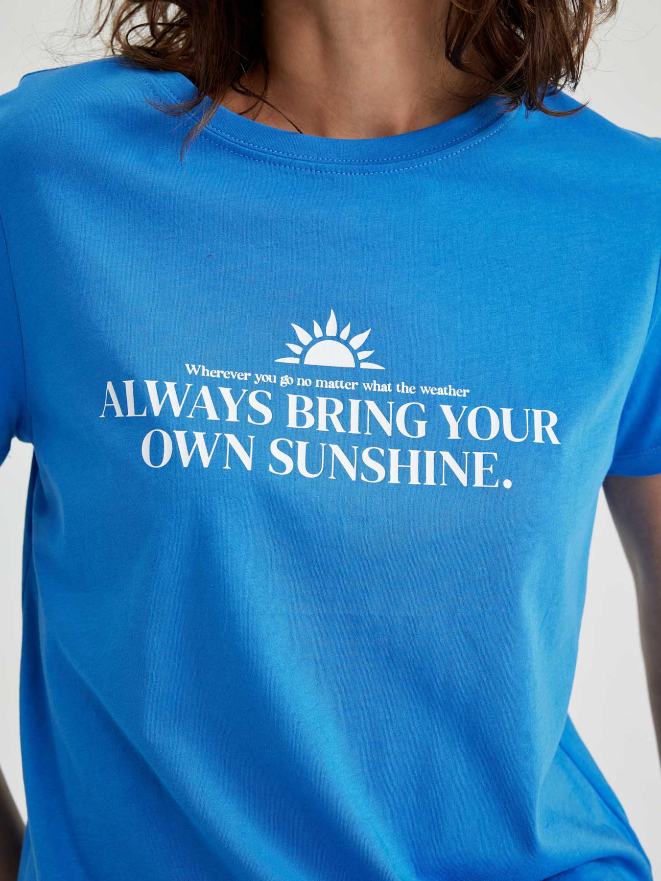 Футболка DeFacto модель Z8374AZ-BE124 Фото