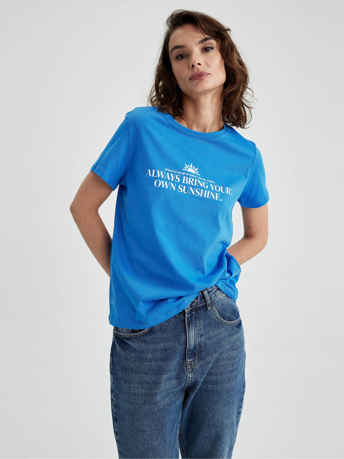 Футболка DeFacto модель Z8374AZ-BE124 Футболка DeFacto модель Z8374AZ-BE124 Фото