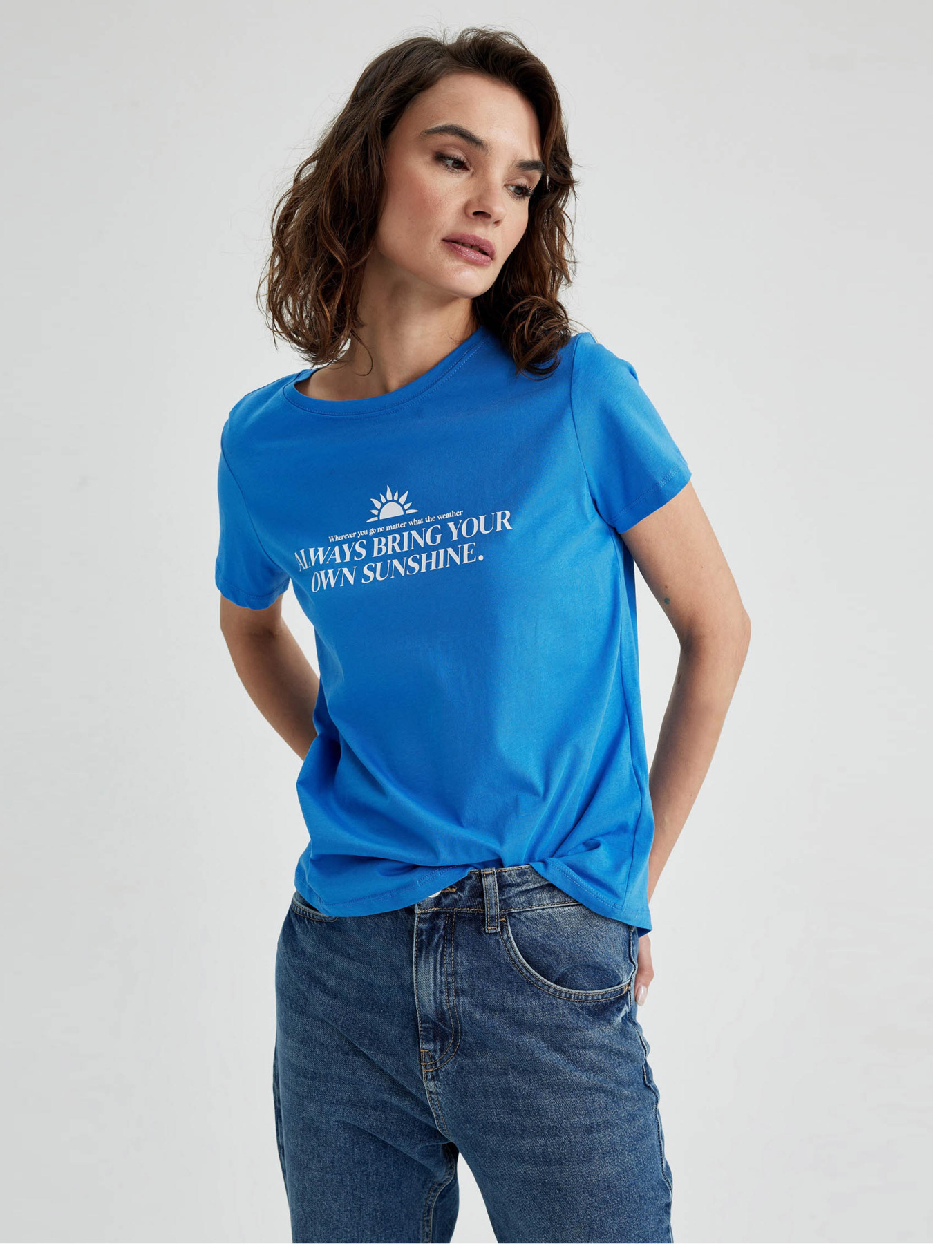 Футболка DeFacto модель Z8374AZ-BE124 Футболка DeFacto модель Z8374AZ-BE124 Фото