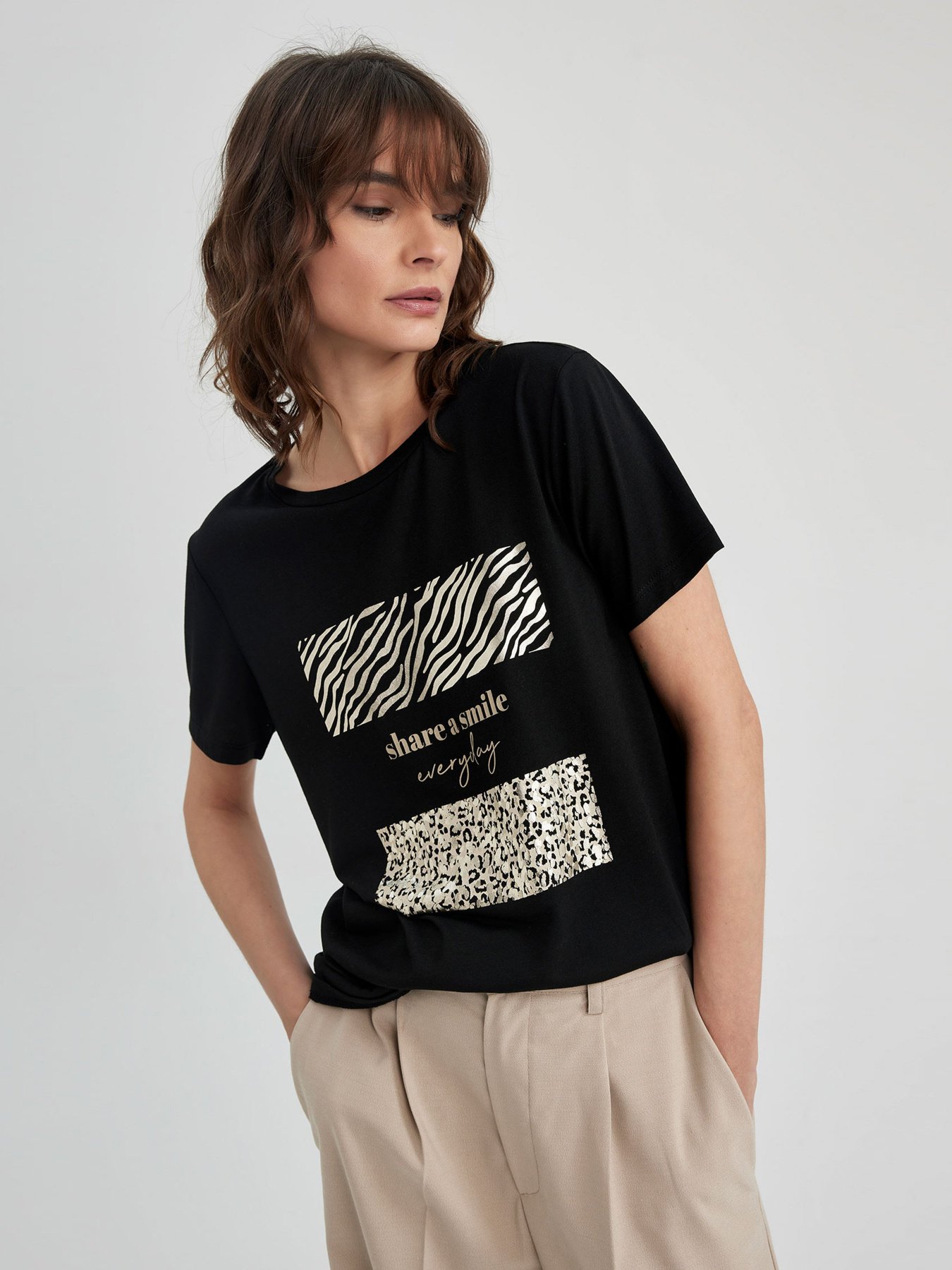 Футболка DeFacto модель Z9057AZ-BK81 Фото