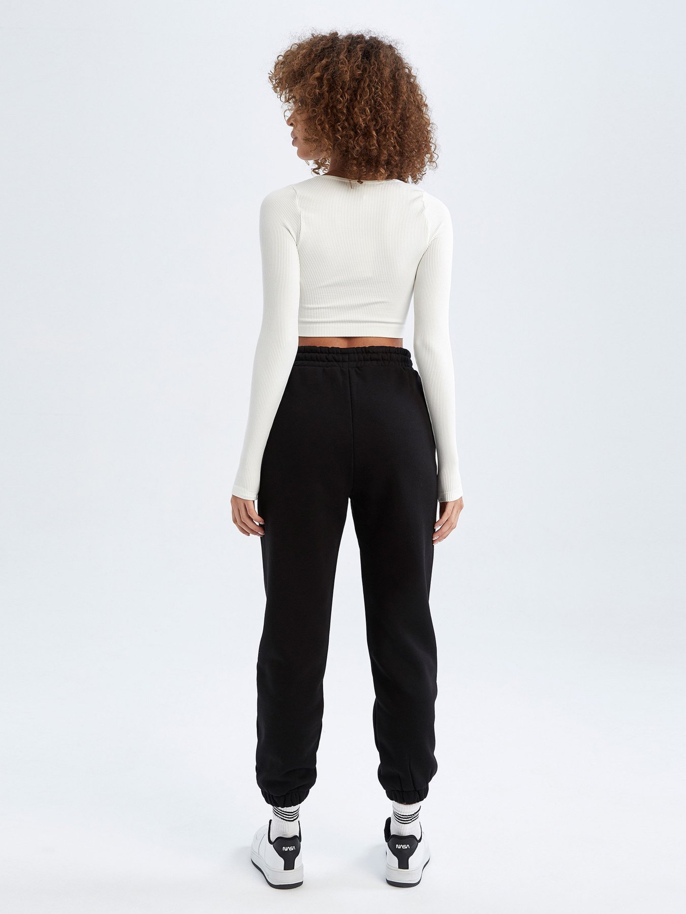 Джоггеры DeFacto модель Z9887AZ-BK81 Фото