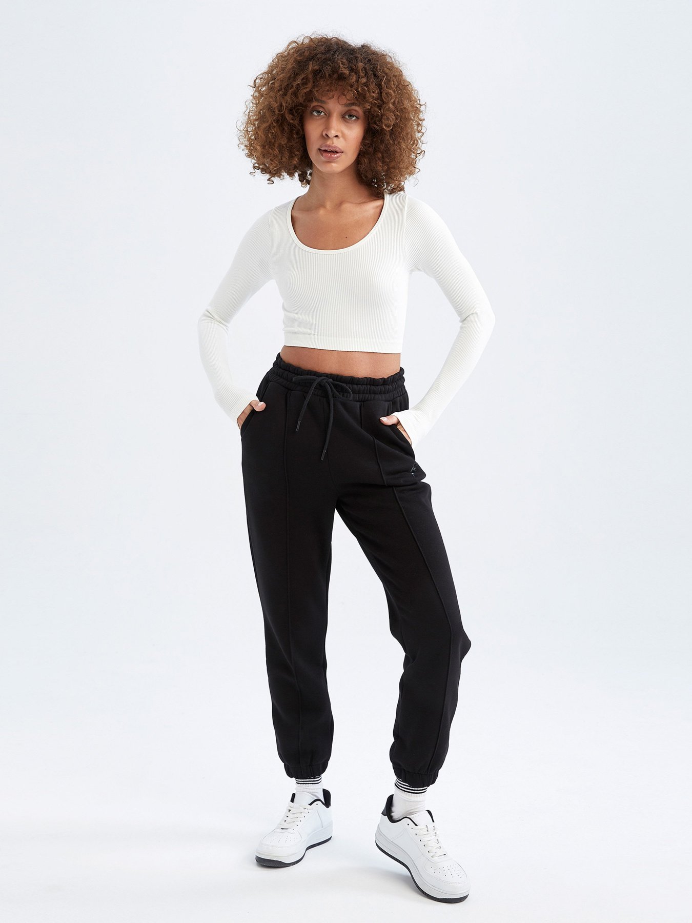 Джоггеры DeFacto модель Z9887AZ-BK81 Фото