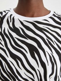 Футболка DeFacto модель U1778AZ-BK27 Фото