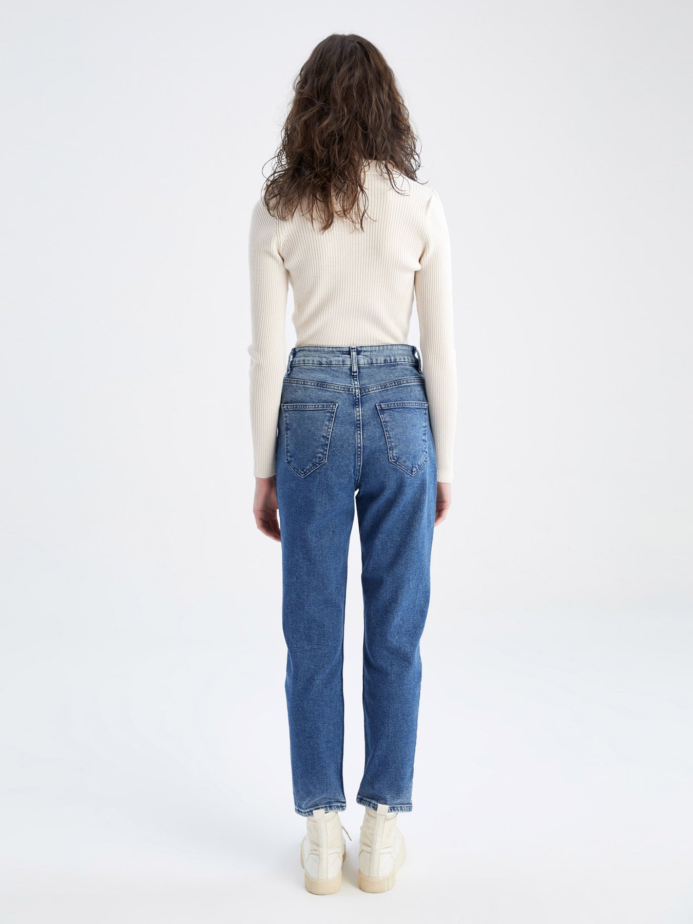 Прямые джинсы DeFacto модель Z2553AZ-IN9 Фото