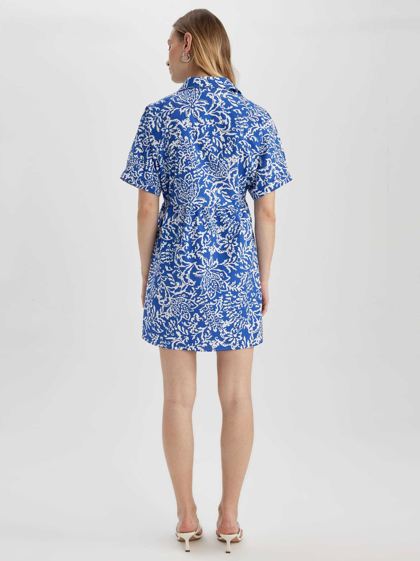 Платье мини DeFacto модель Z7663AZ-BE760 Фото