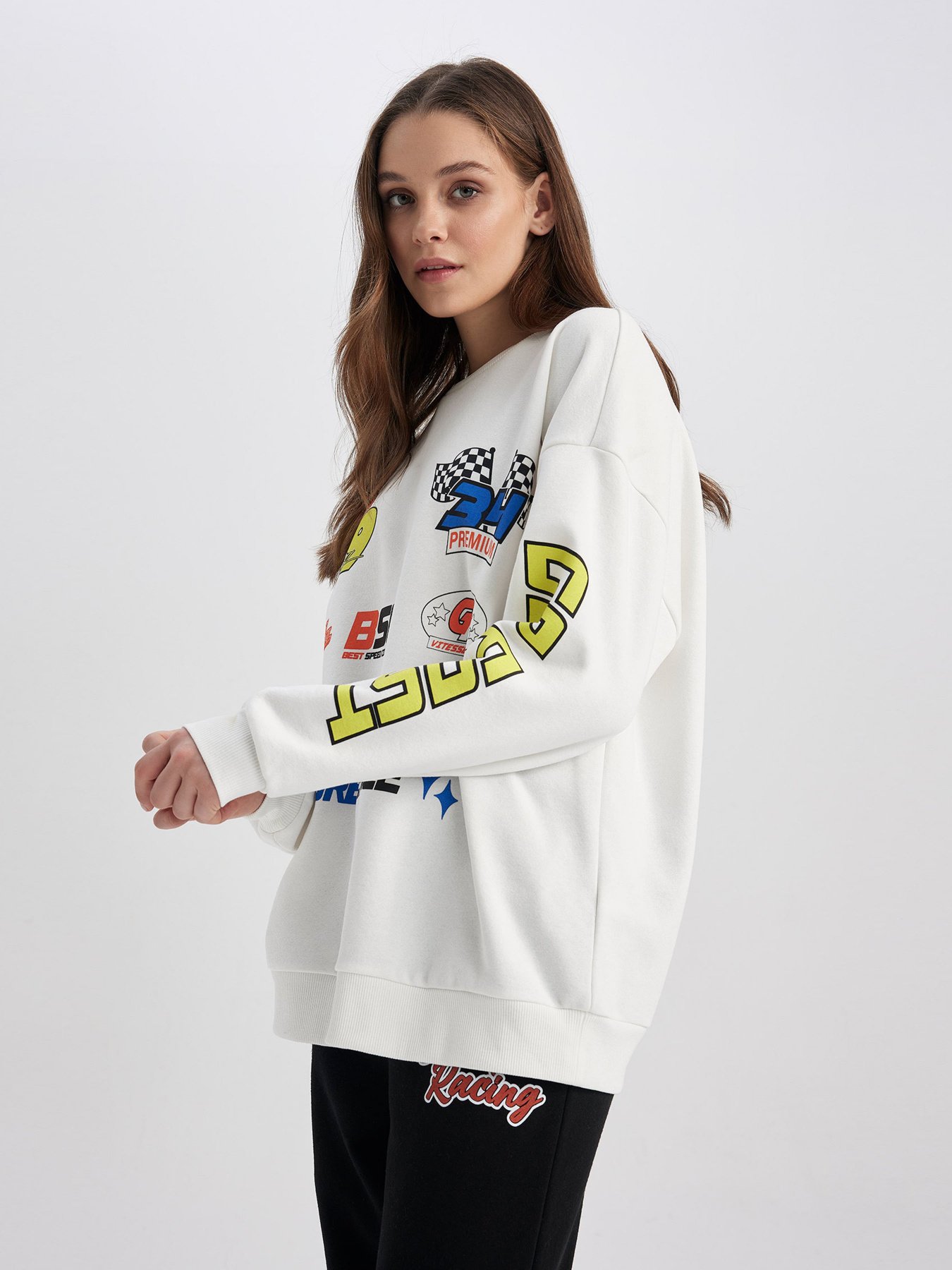 Свитшот DeFacto модель A1130AX-WT16 Фото