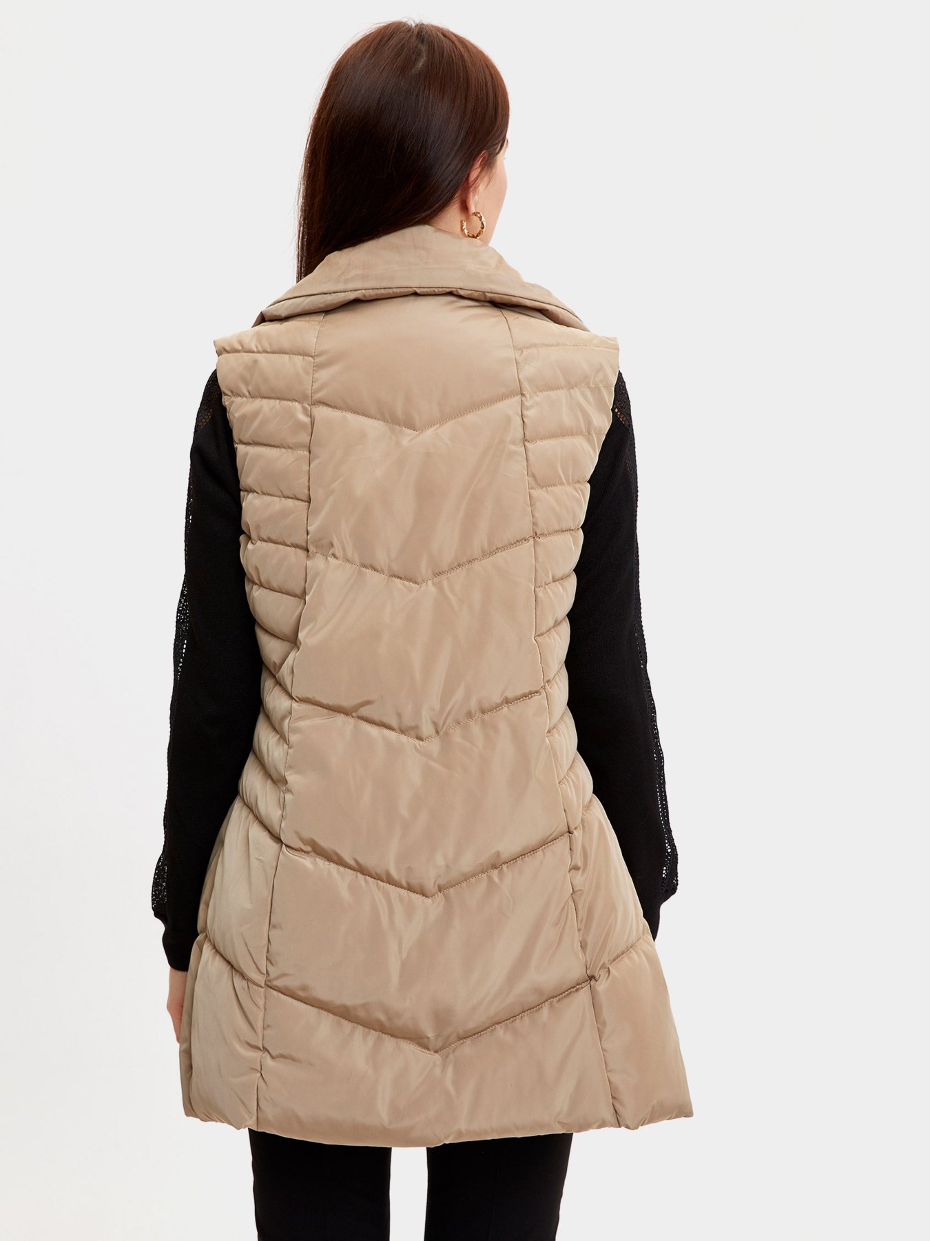 Утеплений жилет DeFacto модель R1109AZ-BN67 Фото