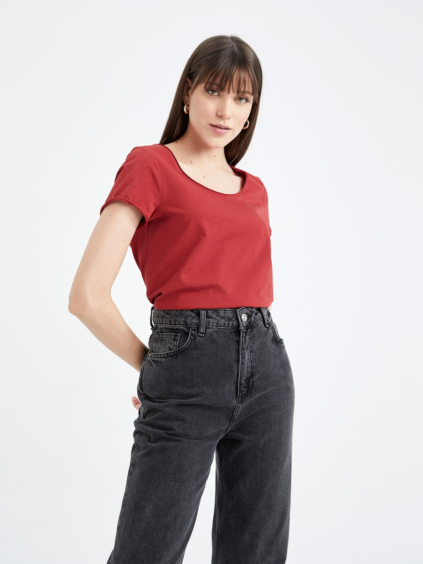 Футболка DeFacto модель K1508AZ-BR59 Футболка DeFacto модель K1508AZ-BR59 Фото