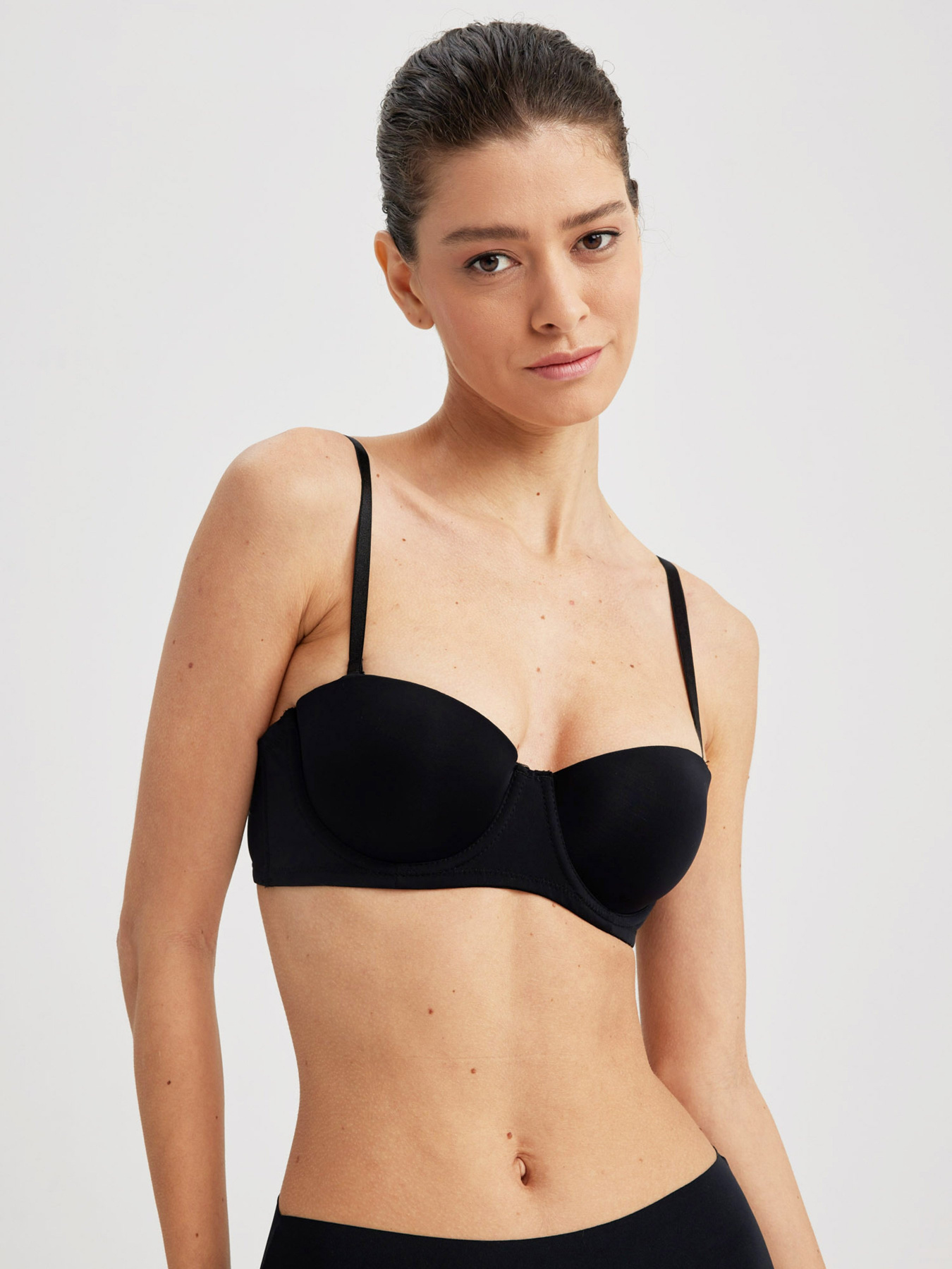 Бюстгальтер DeFacto модель T8479AZ-BK27 Фото