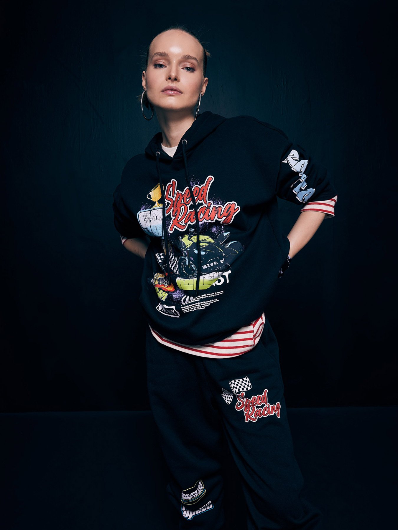 Худі DeFacto модель A1096AX-BK81 Худі DeFacto модель A1096AX-BK81 Фото