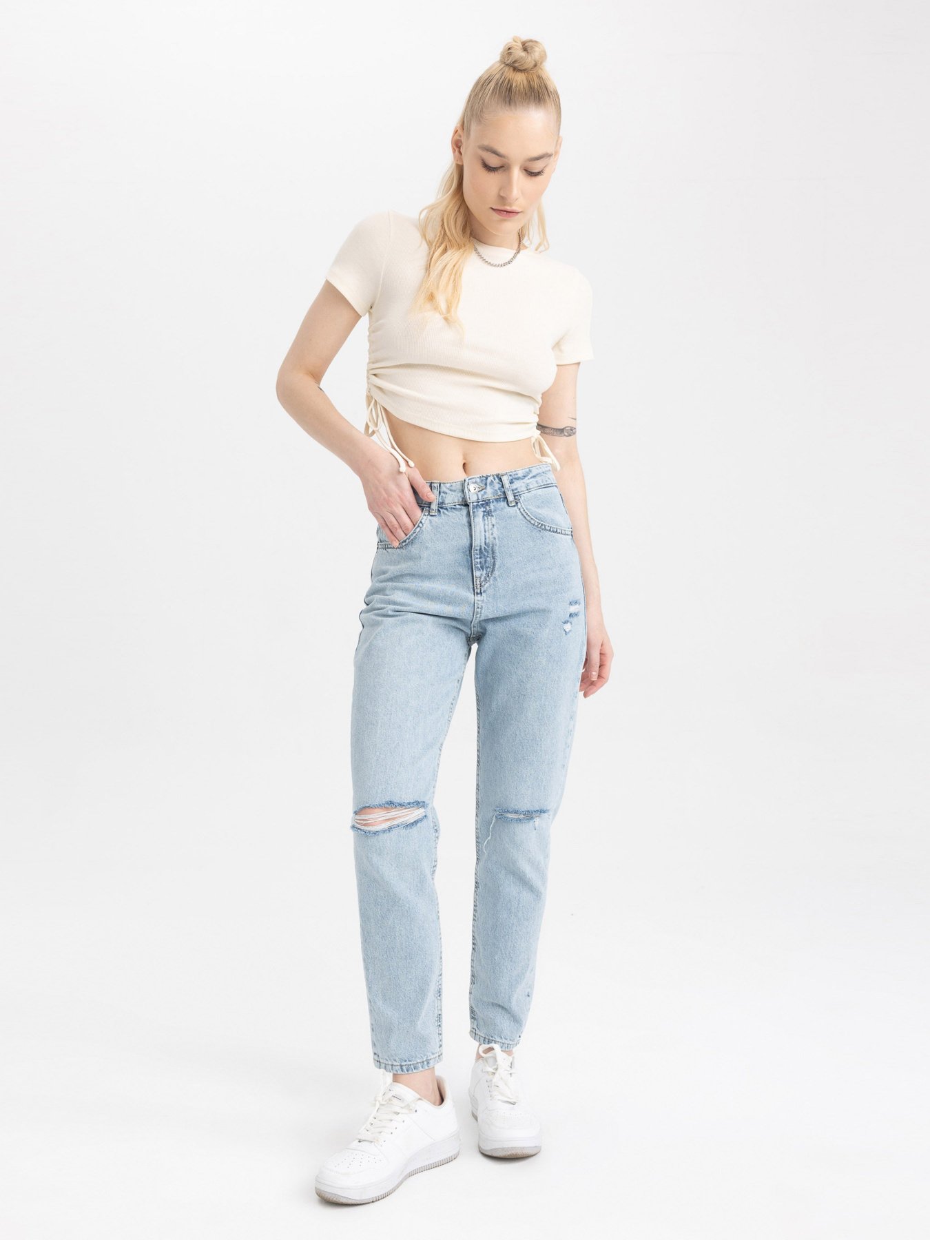 Джинси мом DeFacto модель A3475AX-NM39 Фото