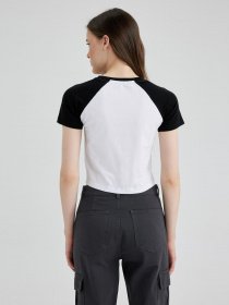 Футболка DeFacto модель A1913AX-WT34 Фото