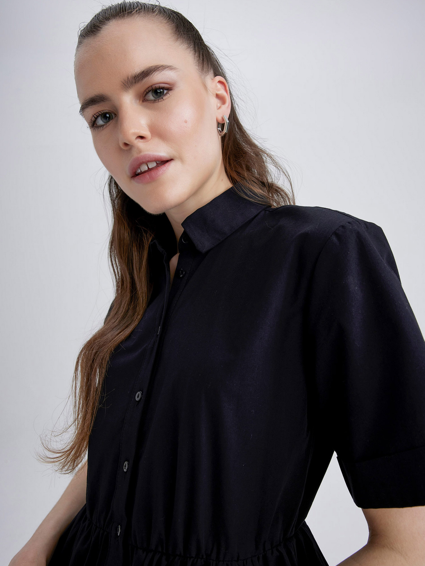 Сукня міні DeFacto модель Y3935AZ-BK27 Фото