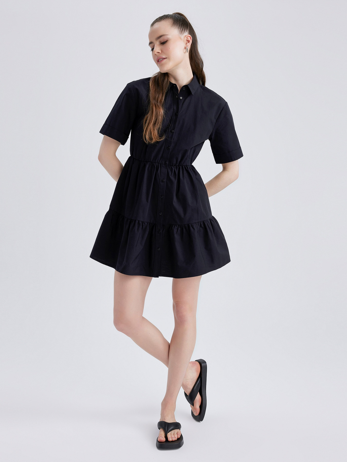 Сукня міні DeFacto модель Y3935AZ-BK27 Фото