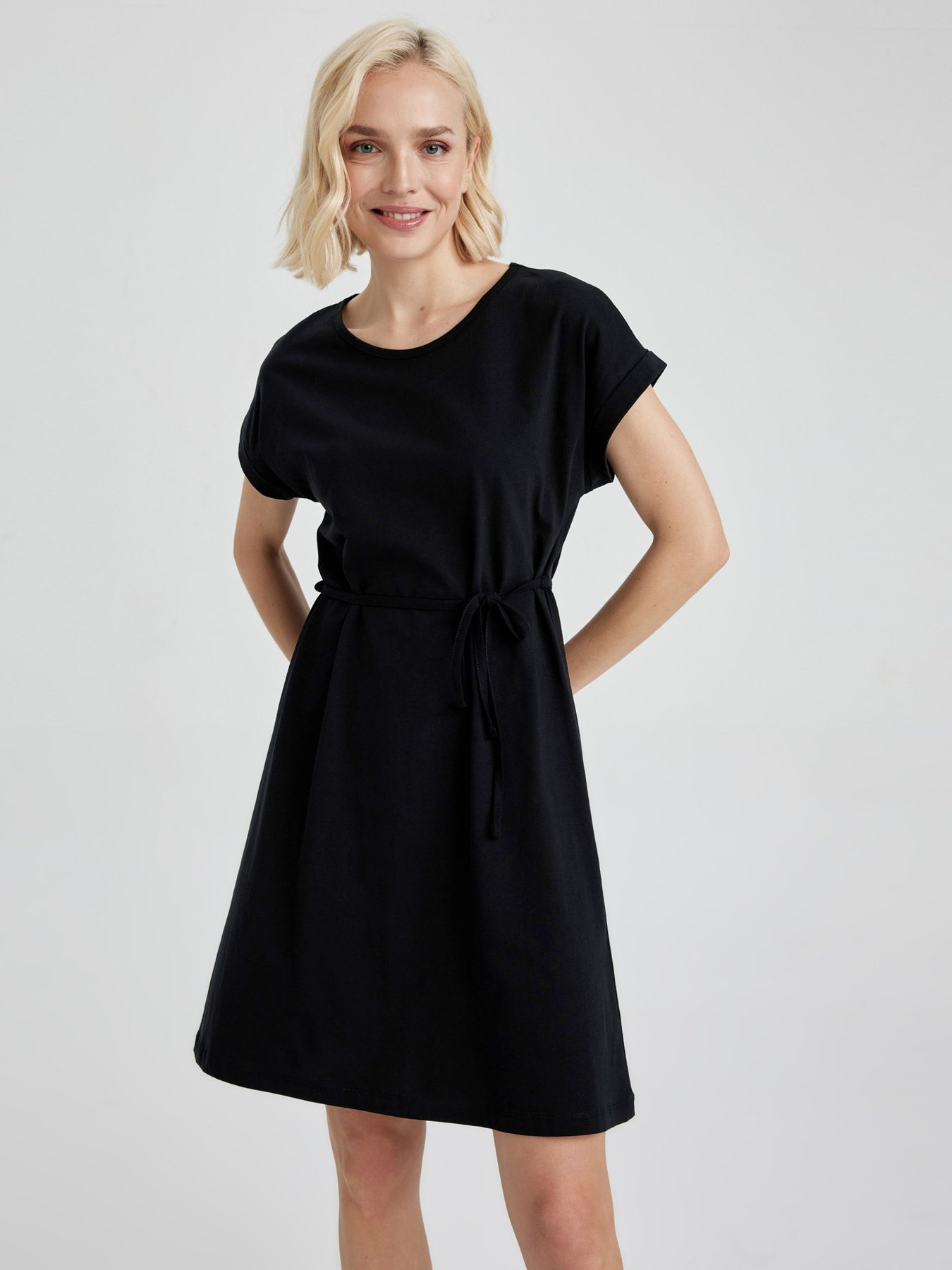 Платье мини DeFacto модель T8057AZ-BK81 Фото