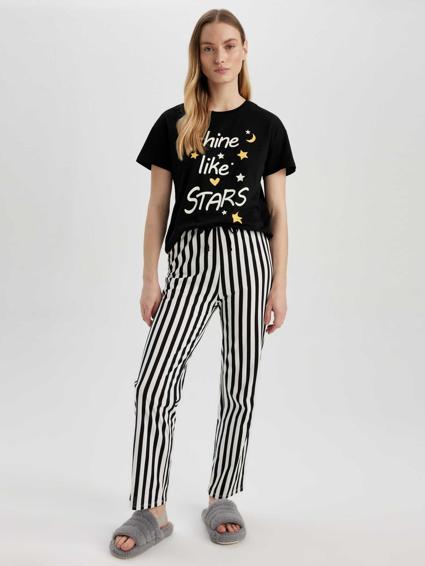 Пижама DeFacto модель Z9698AZ-BK81 Фото