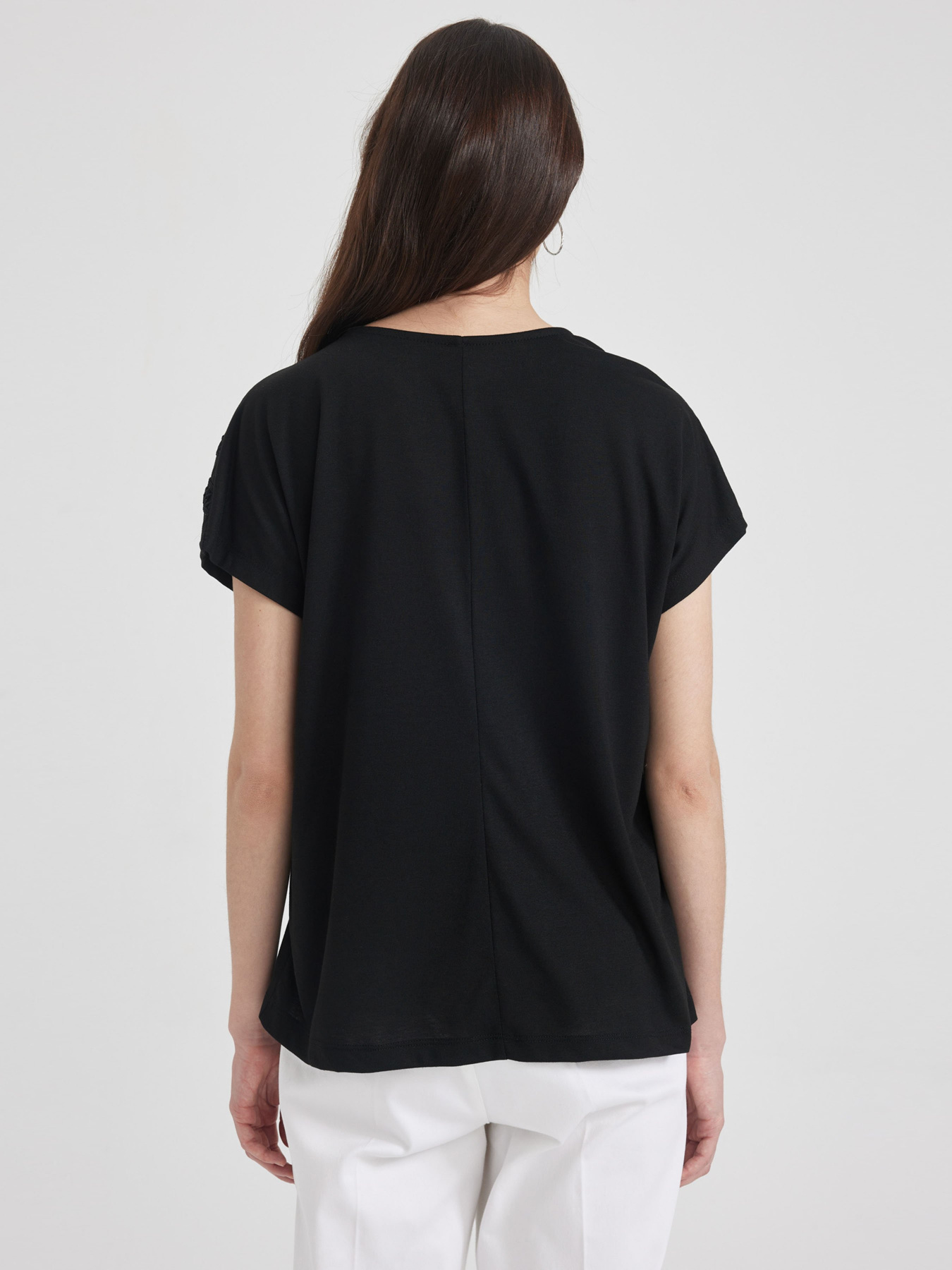 Футболка DeFacto модель X4976AZ-BK81 Футболка DeFacto модель X4976AZ-BK81 Фото