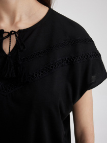 Футболка DeFacto модель X4976AZ-BK81 Футболка DeFacto модель X4976AZ-BK81 Фото