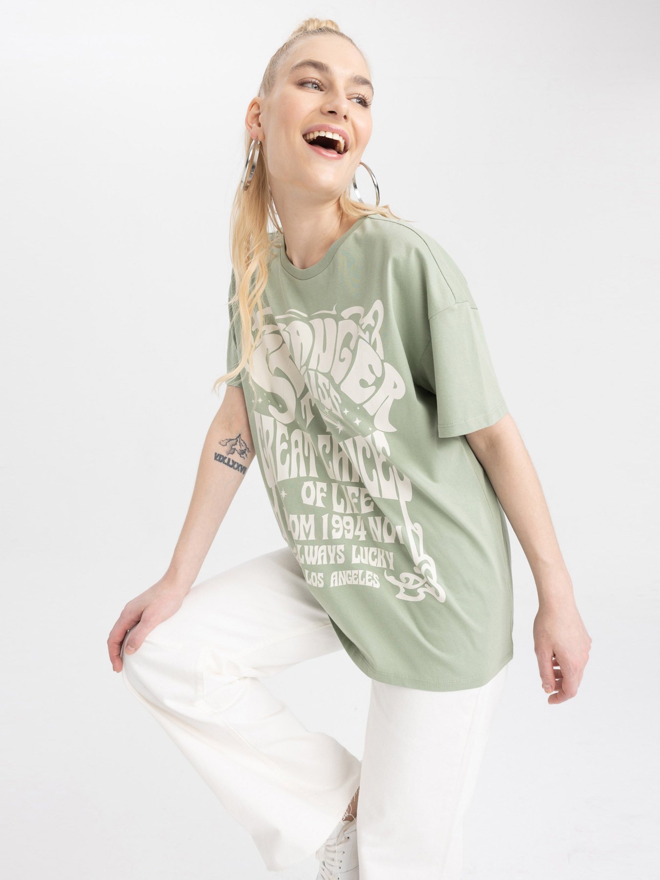 Футболка DeFacto модель Z7615AZ-GN953 Фото