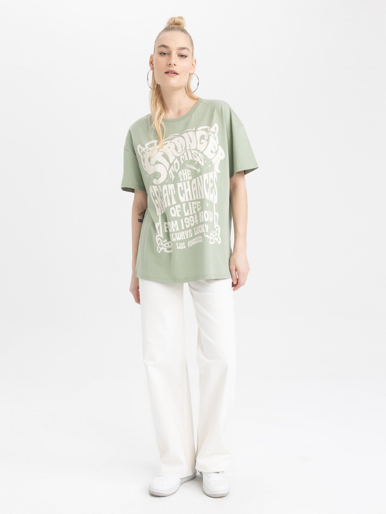 Футболка DeFacto модель Z7615AZ-GN953 Фото