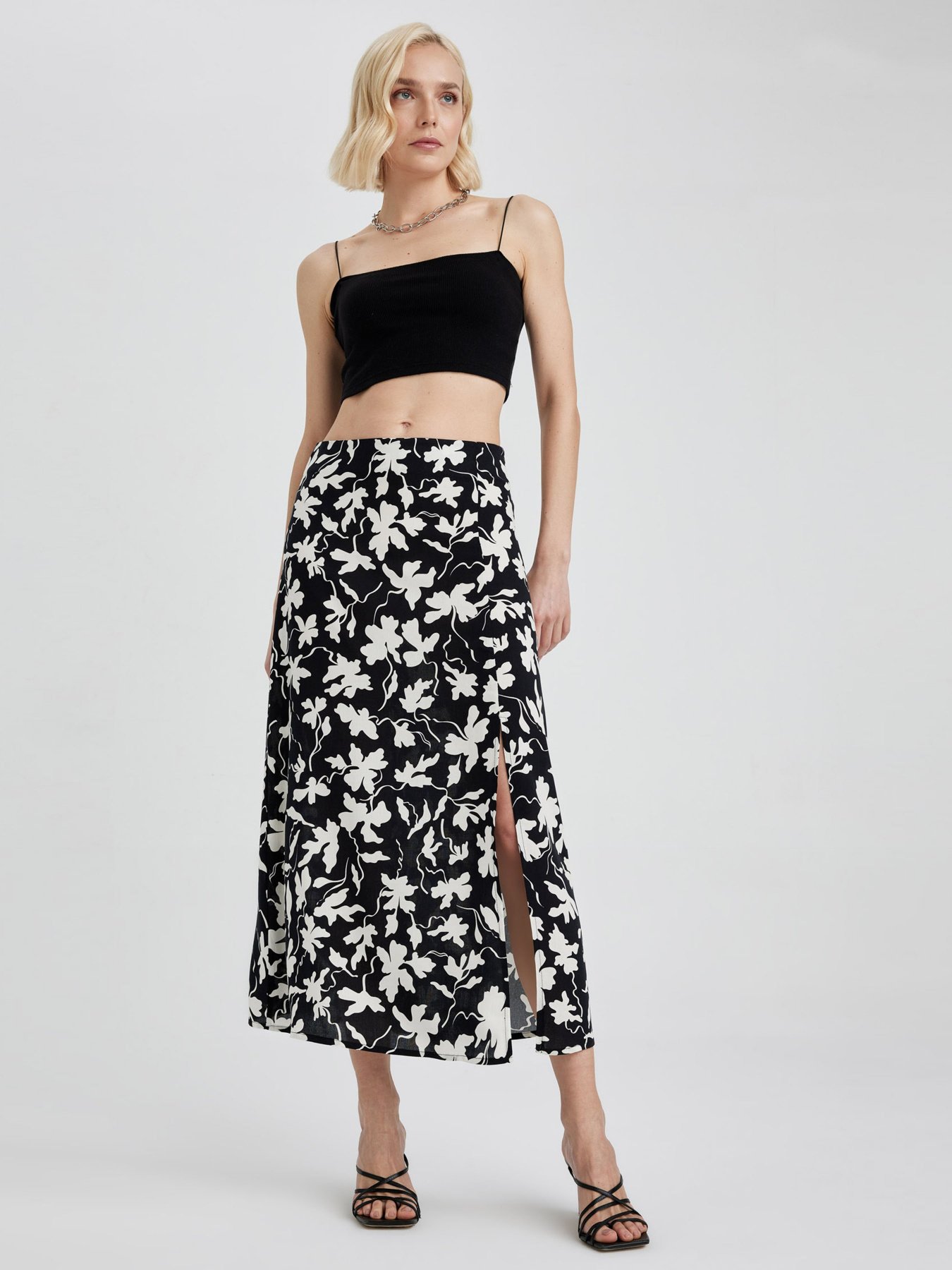 Юбка миди DeFacto модель X6692AZ-BK27 Фото