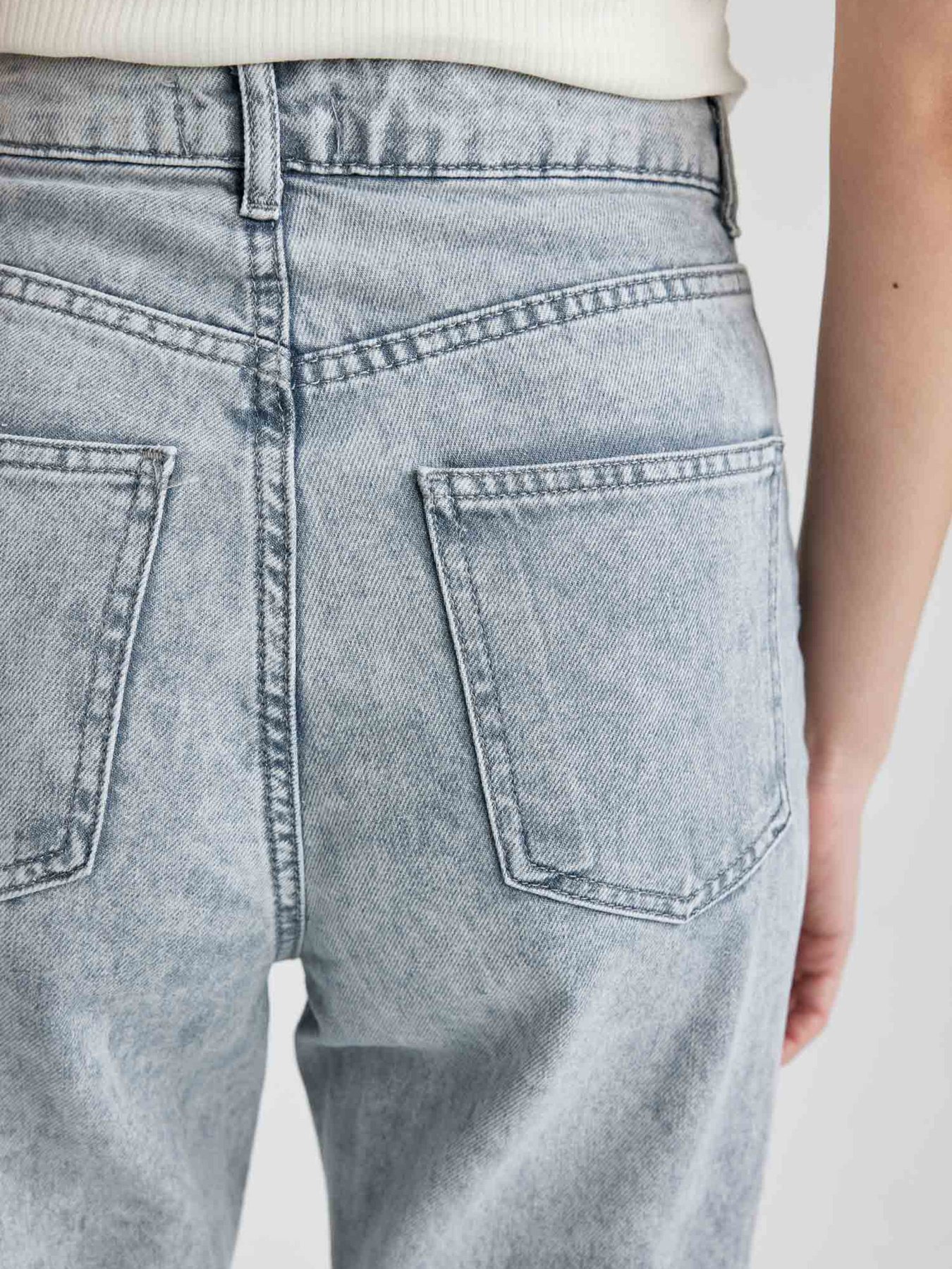 Джинсы мом DeFacto модель A3477AX-NM55 Фото