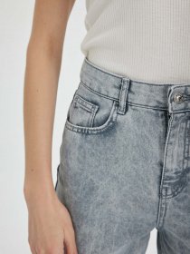 Джинсы мом DeFacto модель A3477AX-NM55 Фото