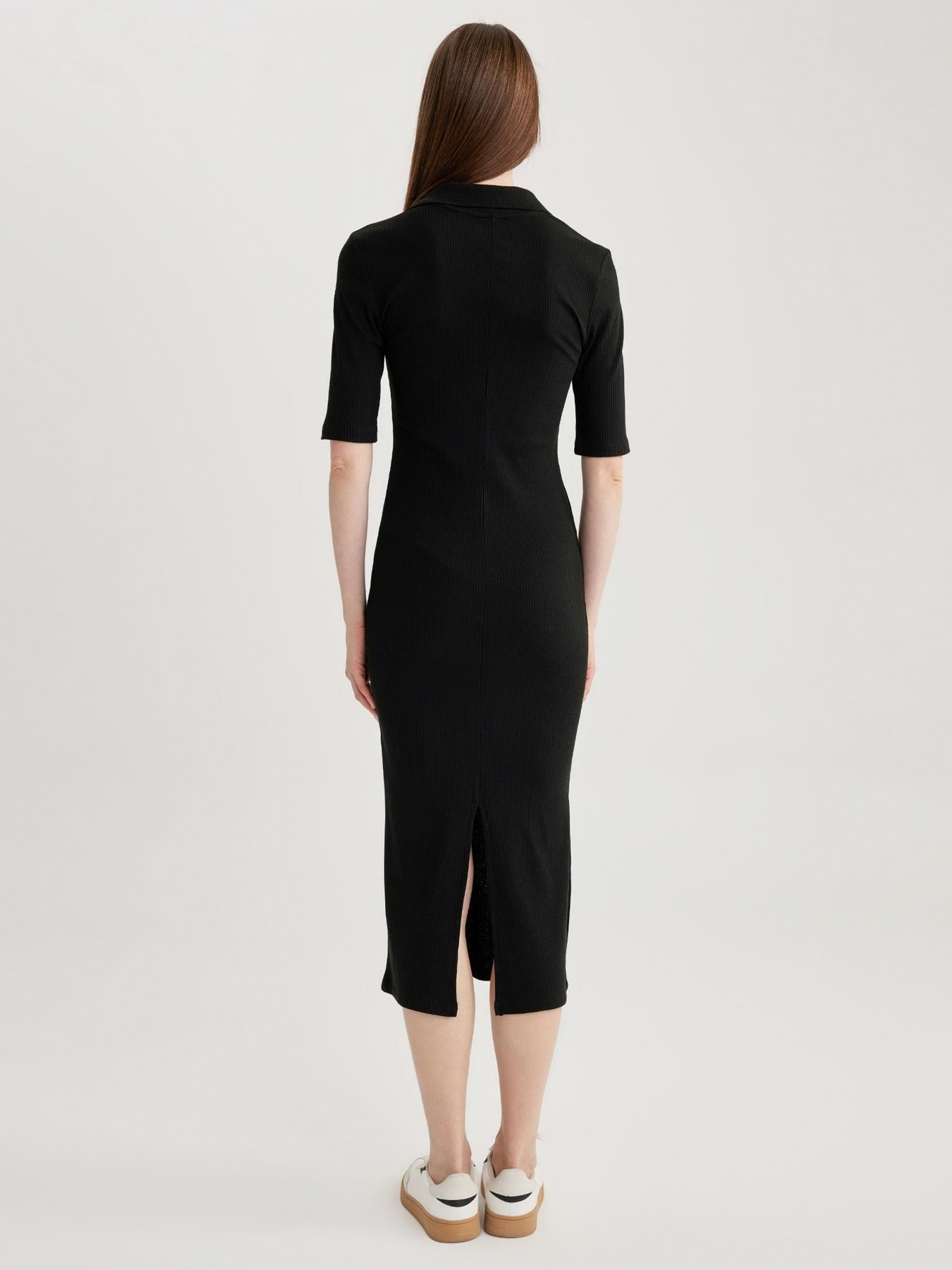 Платье миди DeFacto модель A2096AX-BK27 Фото