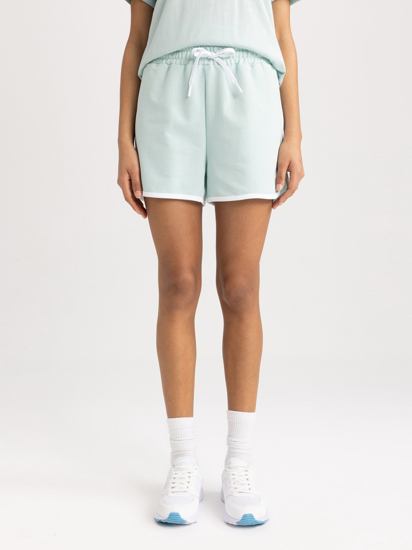 Повсякденні шорти DeFacto модель A2414AX-GN1113 Фото