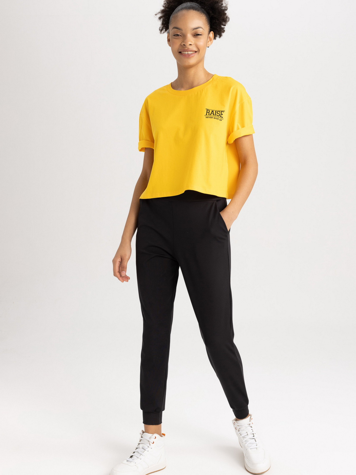 Штаны спортивные DeFacto модель A2760AX-BK81 Фото