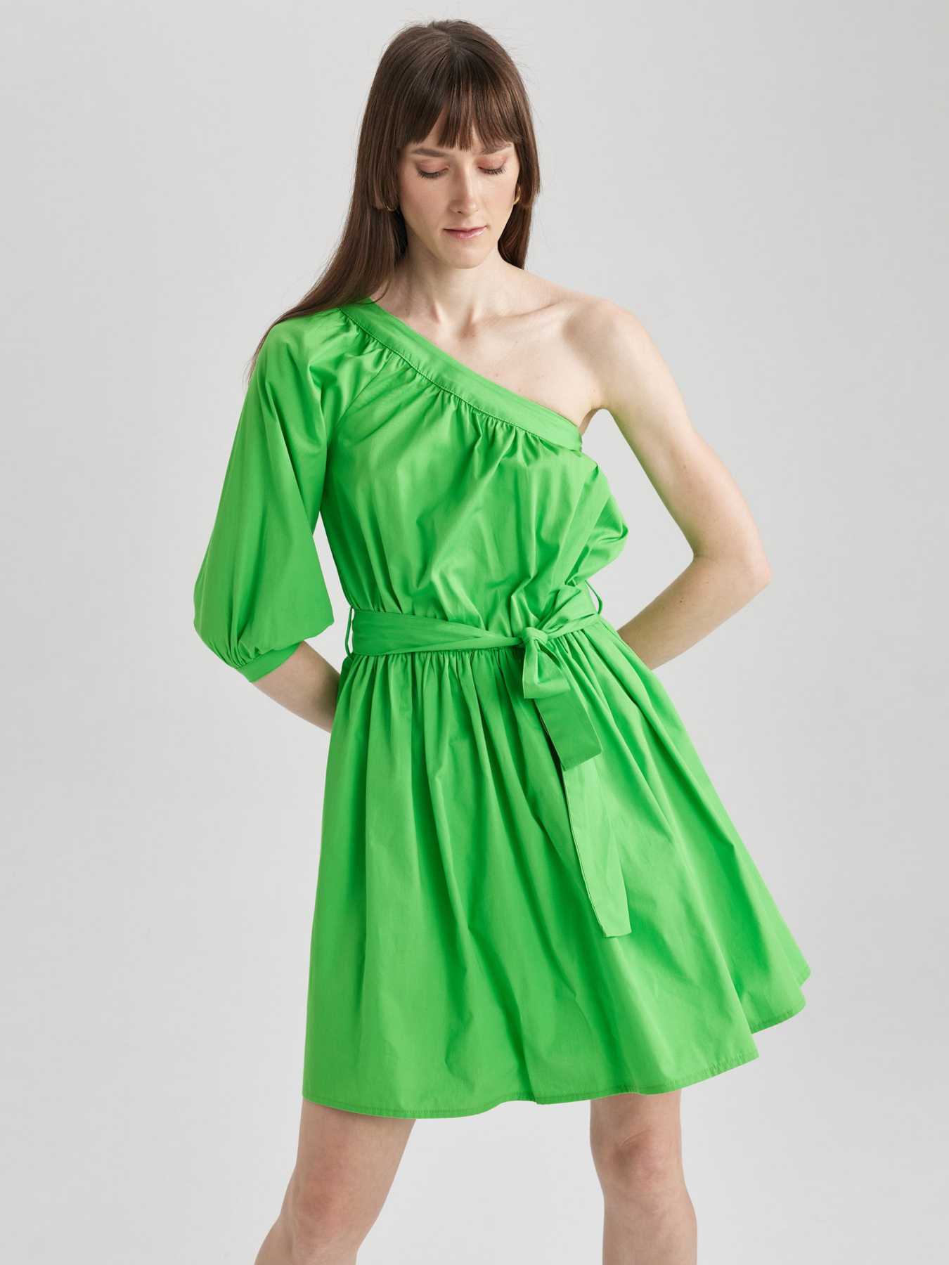 Платье мини DeFacto модель A3249AX-GN688 Фото