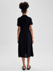 Платье миди DeFacto модель A4806AX-BK81 Фото