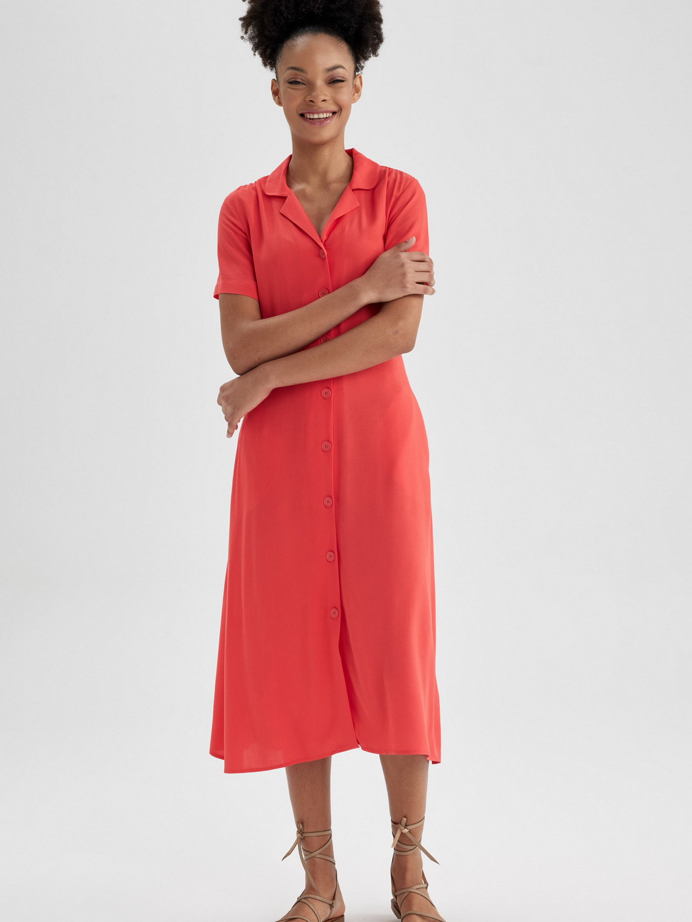 Платье миди DeFacto модель A4806AX-RD93 Фото