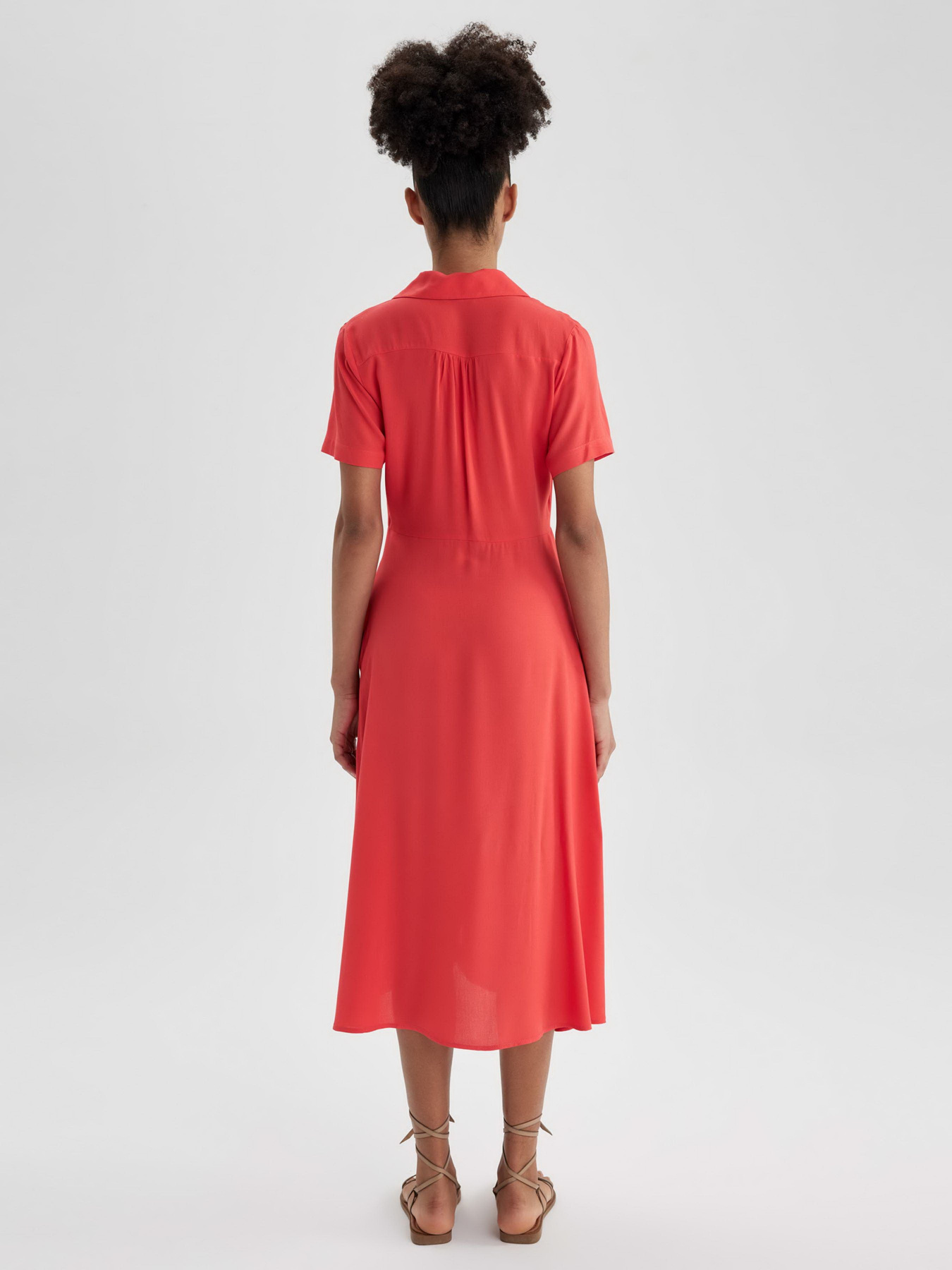 Сукня міді DeFacto модель A4806AX-RD93 Сукня міді DeFacto модель A4806AX-RD93 Фото