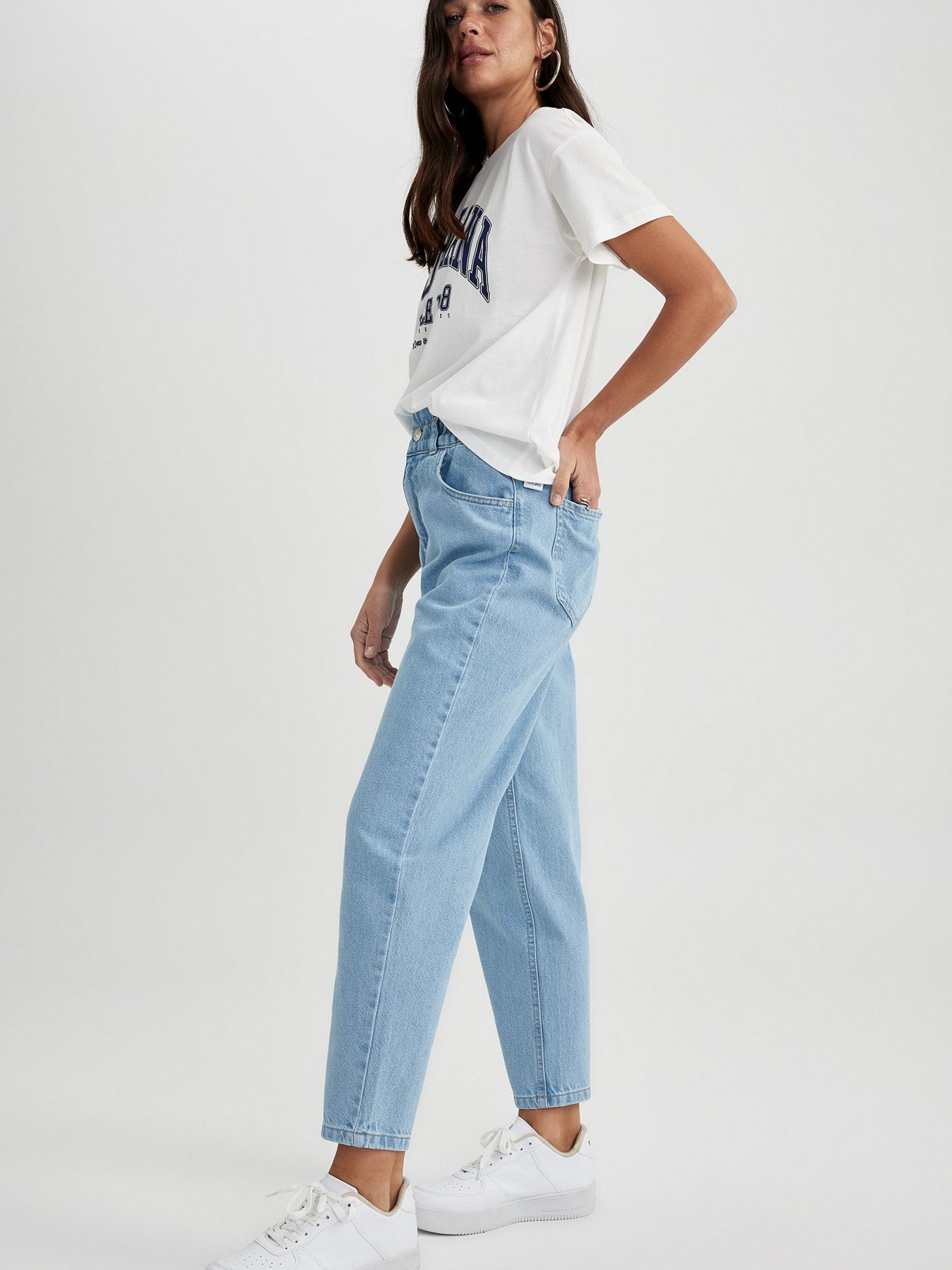 Завужені джинси DeFacto модель A5158AX-NM28 Фото