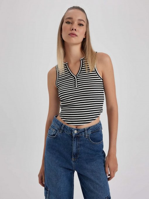 Топ DeFacto модель A6228AX-BK81 Фото