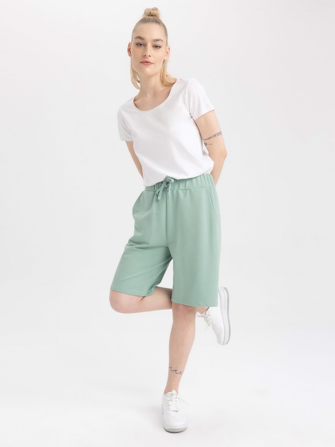 Повсякденні шорти DeFacto модель N7439AZ-GN225 Фото