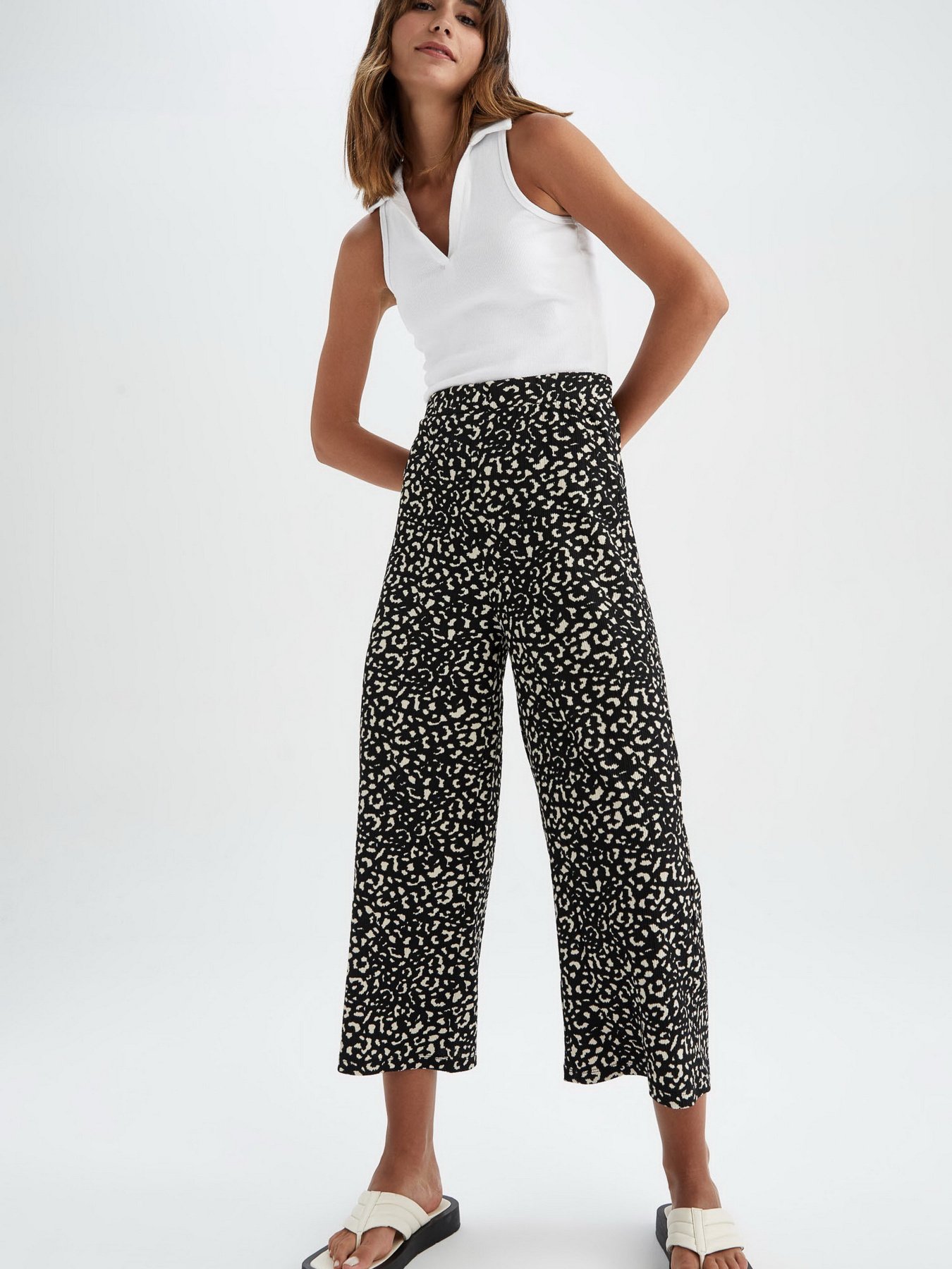 Кюлоти DeFacto модель U3498AZ-BK27 Фото