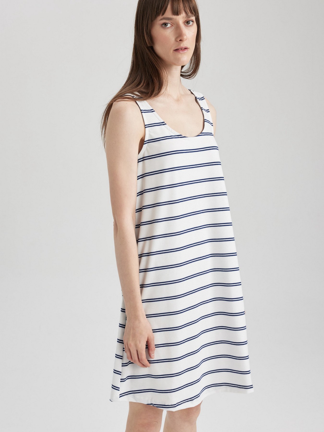 Платье мини DeFacto модель W9587AZ-NV31 Платье мини DeFacto модель W9587AZ-NV31 Фото