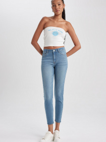 Завужені джинси DeFacto модель A5142AX-NM28 Фото