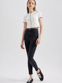 Завужені джинси DeFacto модель A5819AX-NM36 Фото