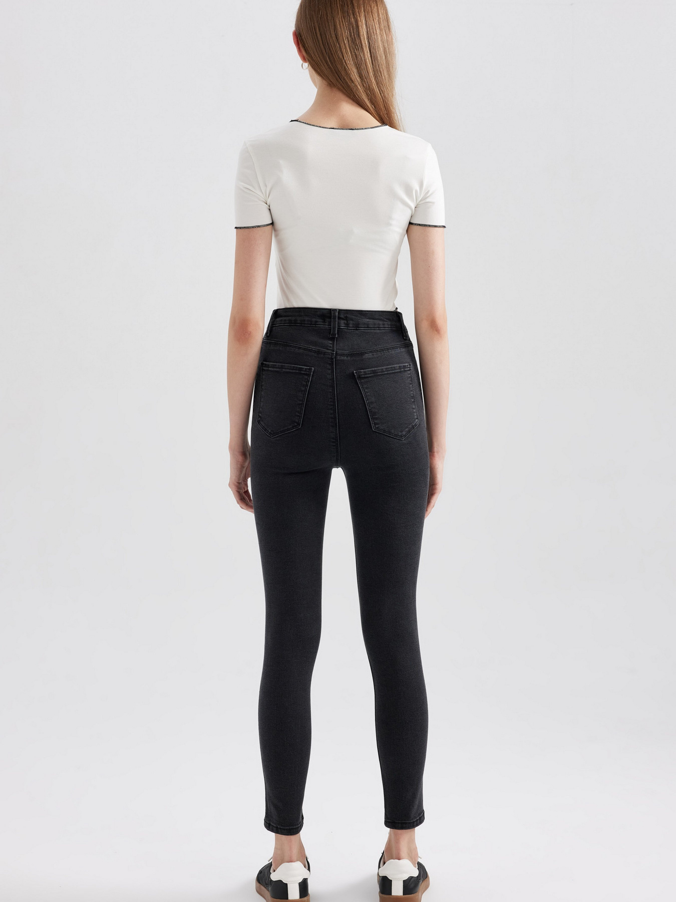 Завужені джинси DeFacto модель A5819AX-NM36 Фото