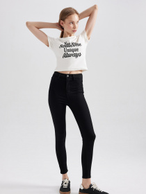 Завужені джинси DeFacto модель A5819AX-NM40 Фото