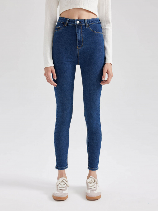 Завужені джинси DeFacto модель A5823AX-NM28 Фото