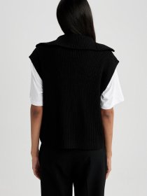 Жилет DeFacto модель A7809AX-BK27 Жилет DeFacto модель A7809AX-BK27 Фото