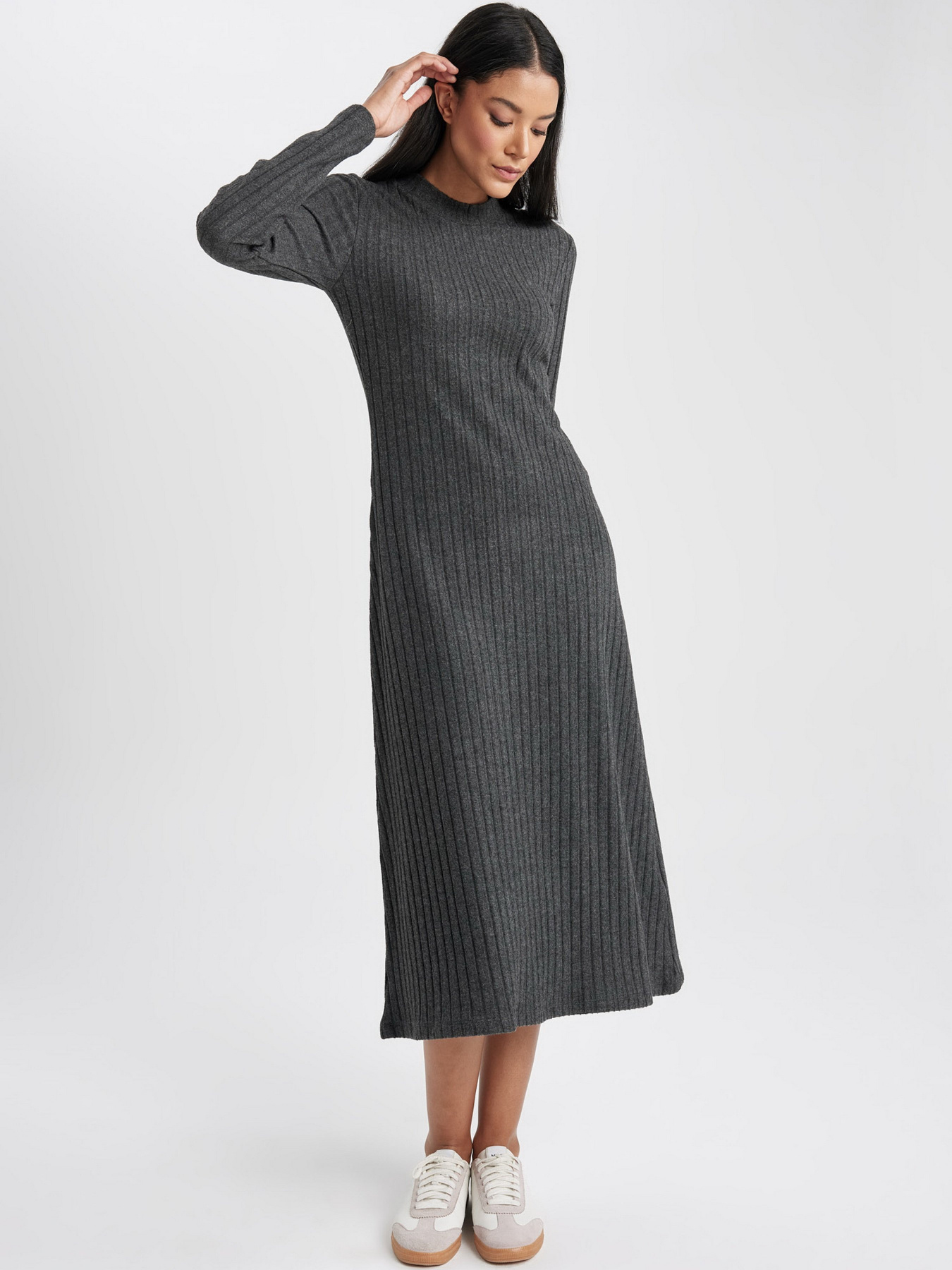 Платье миди DeFacto модель B2058AX-AR226 Фото