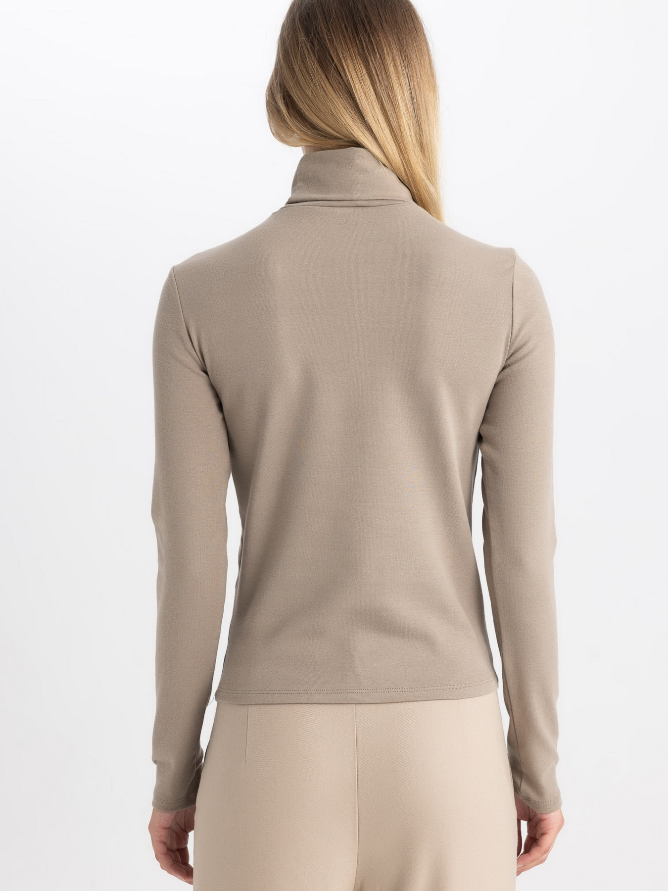 Лонгслив DeFacto модель B2062AX-KH466 Фото