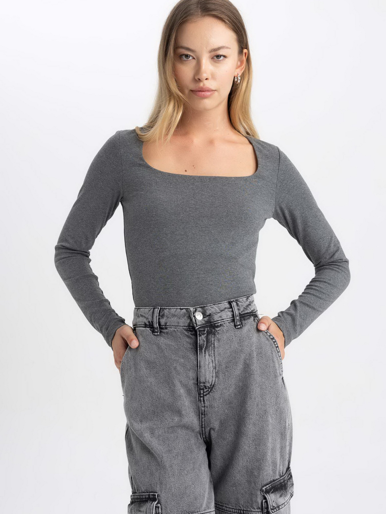 Лонгслів DeFacto модель B2067AX-AR53 Фото